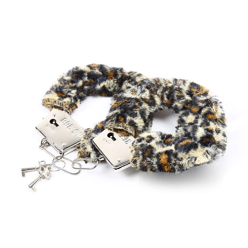 Ohmama Fetish Velveteen Furlined Metal Wrist Cuffs 4
