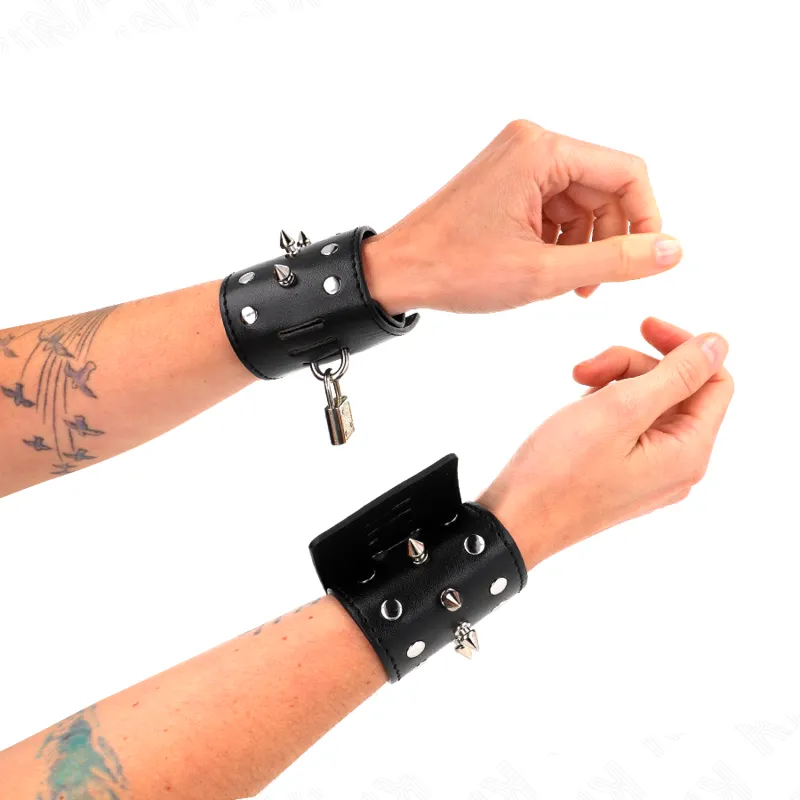 Kink - Punk Wrist Restraints With Spikes 25 X 6 Cm 2