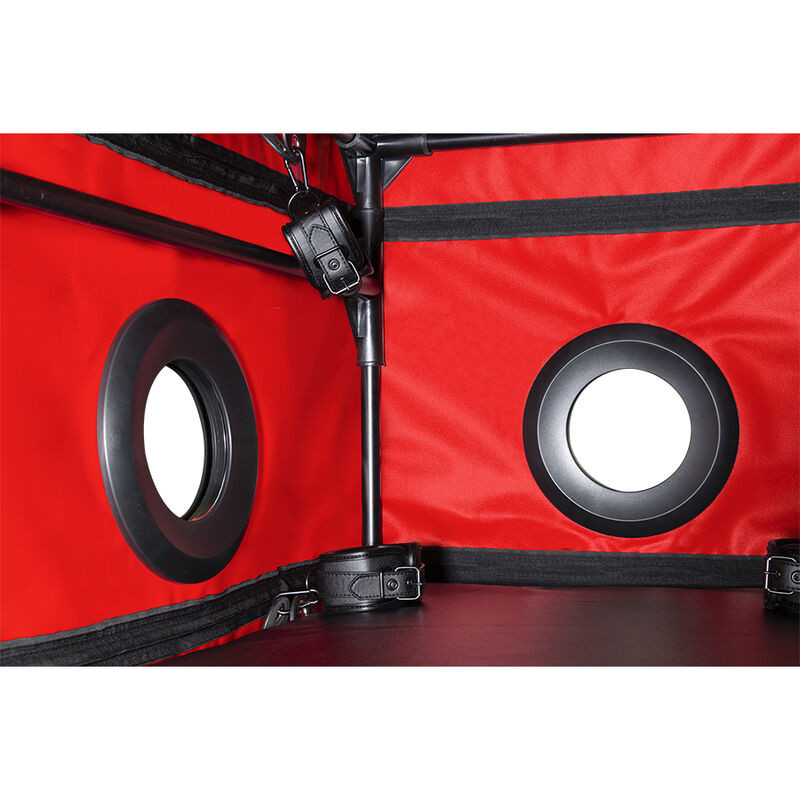 Secret dome - kink club la niche cabin black & red 8