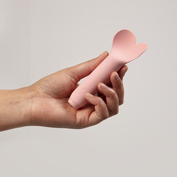 Je Joue - Amour Pale Rosette Bullet 12