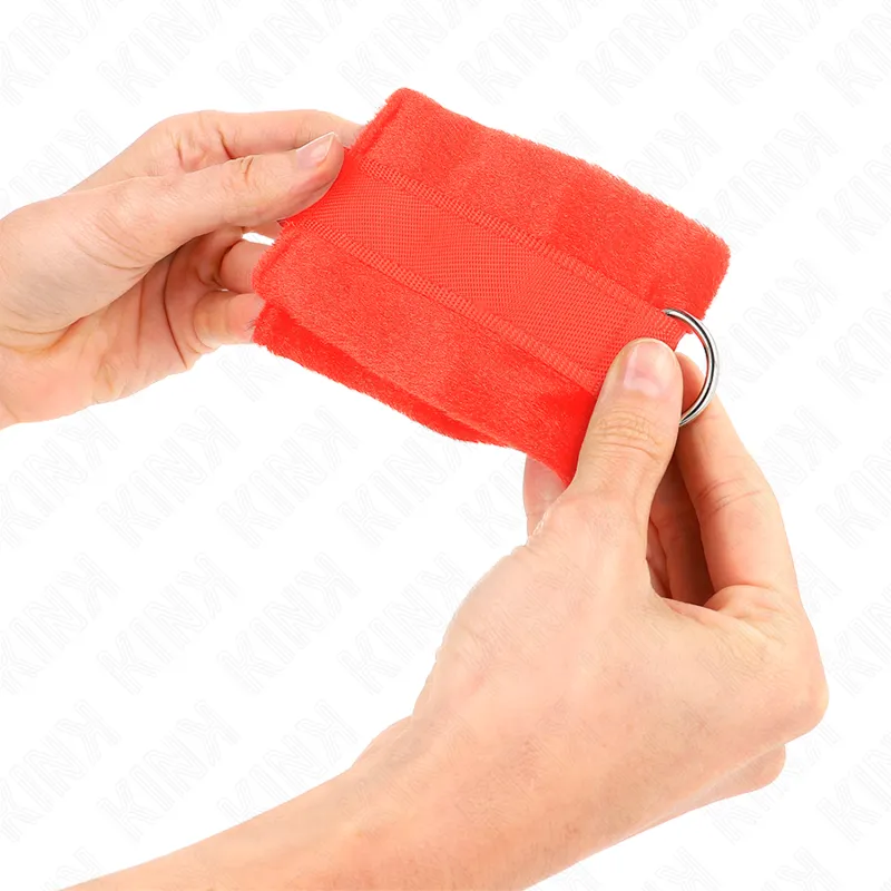 Kink - Beginner Fur Hand Cuffs Red 30 X 7 Cm 2