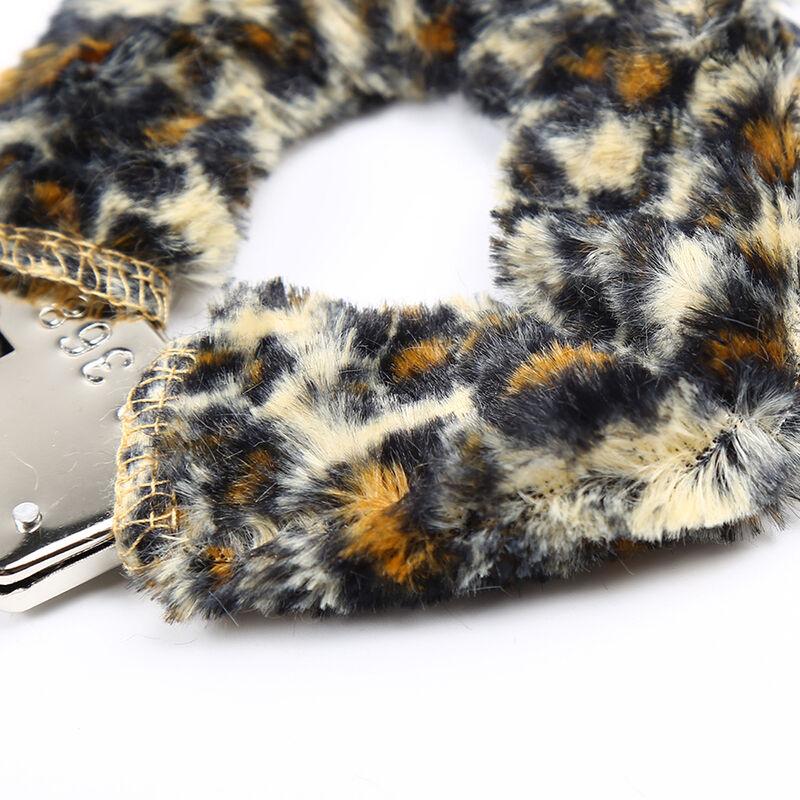Ohmama Fetish Velveteen Furlined Metal Wrist Cuffs 2