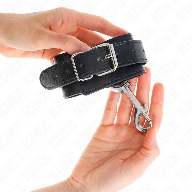 Kink - Wrist Restraints-Single Rivet Row And Big Buckle Black Adjustable 17-28 Cm X 5 Cm 2