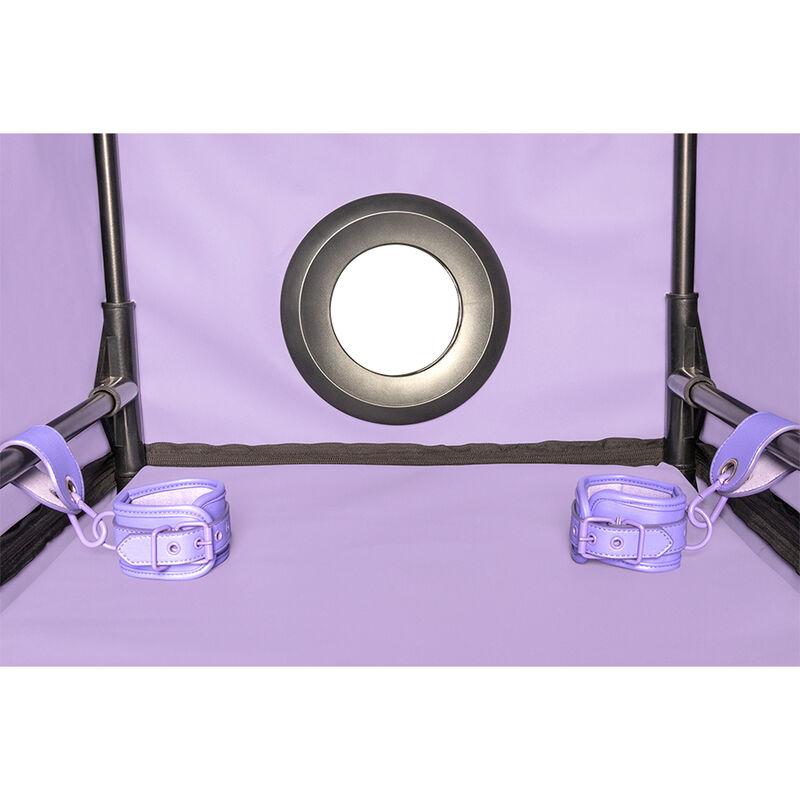 Secret dome - kink club cabina bukkake morado 7