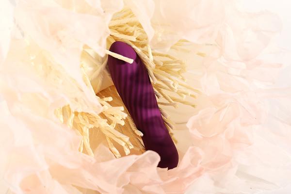 Svakom - Tulip Powerful Vibrator Black