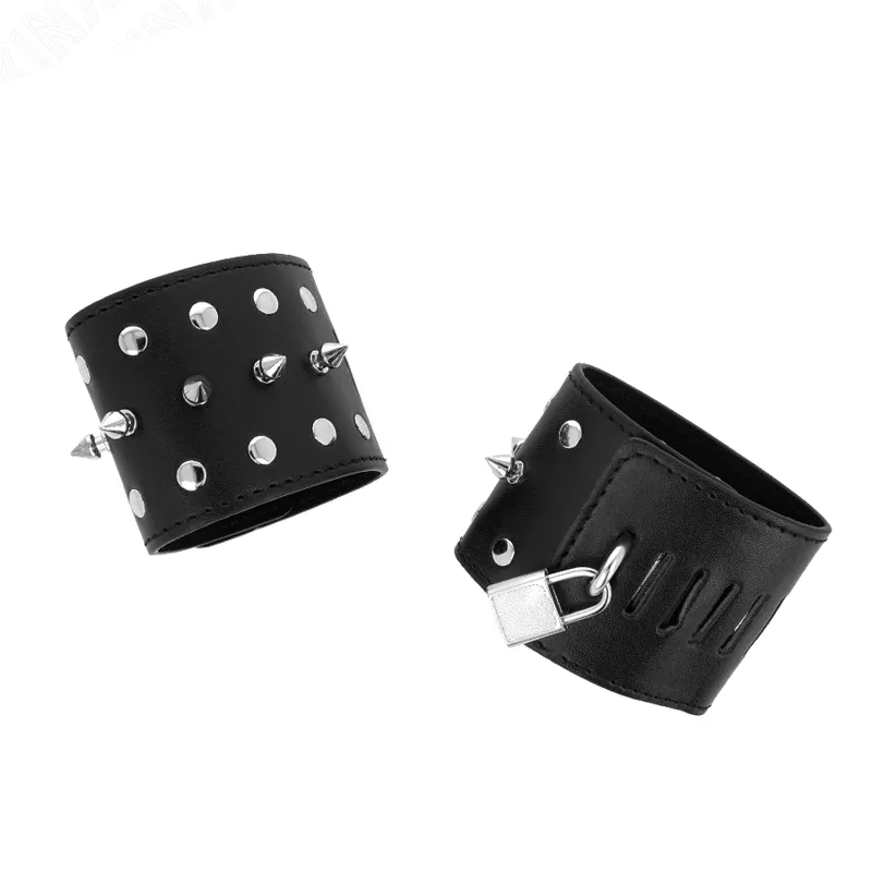 Kink - Punk Wrist Restraints With Spikes 25 X 6 Cm 1