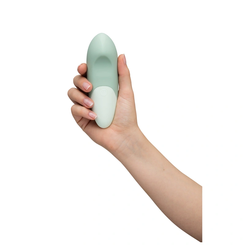 Womanizer - vibe lay-on silent vibrator sage 9