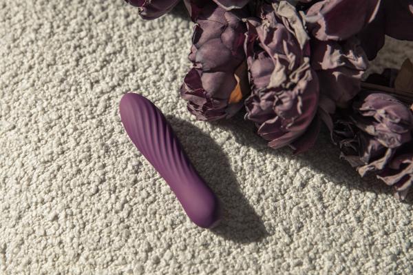 Svakom - Tulip Powerful Vibrator Purple