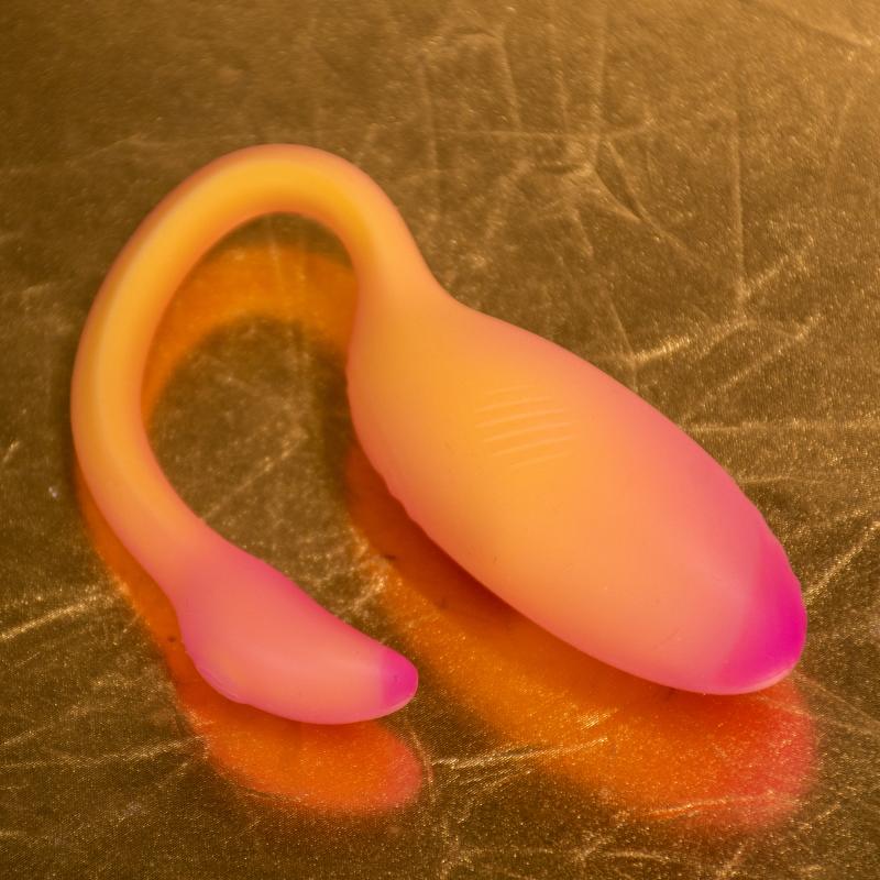 Magic Motion - Flamingo Max Vibrating Bullet Orange 2