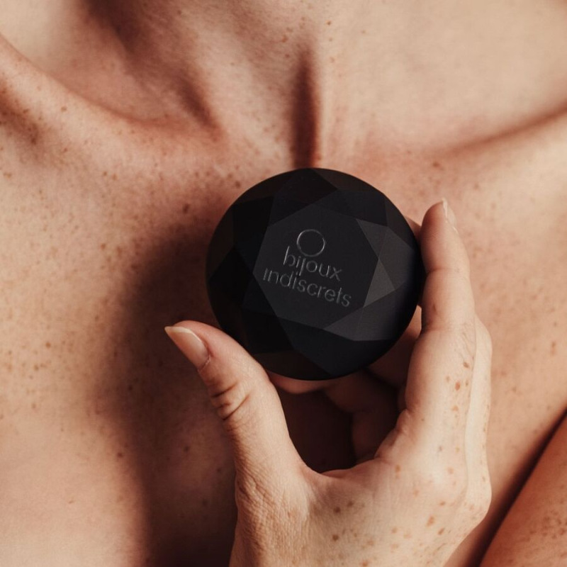 Bijoux indiscrets - twenty one diamond vibrator limited edition black 4
