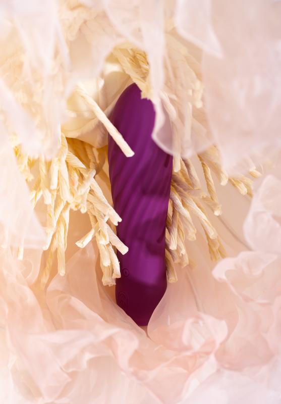 Svakom - Tulip Powerful Vibrator Purple