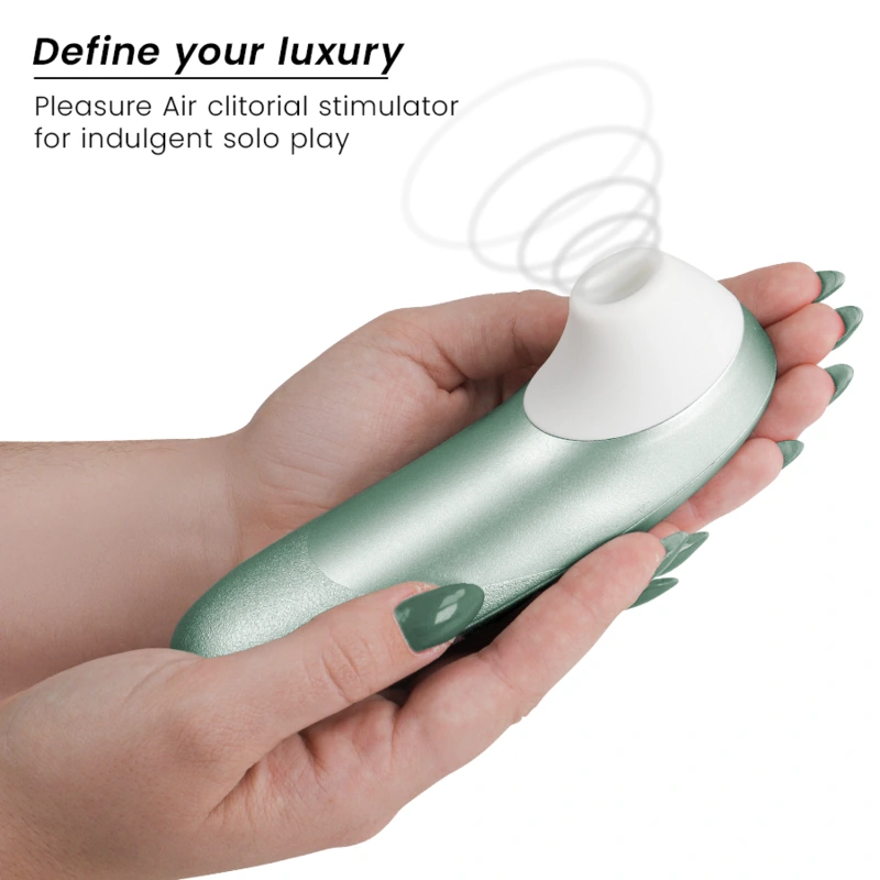 Womanizer - pro vibrant clitoral stimulator sage green 2
